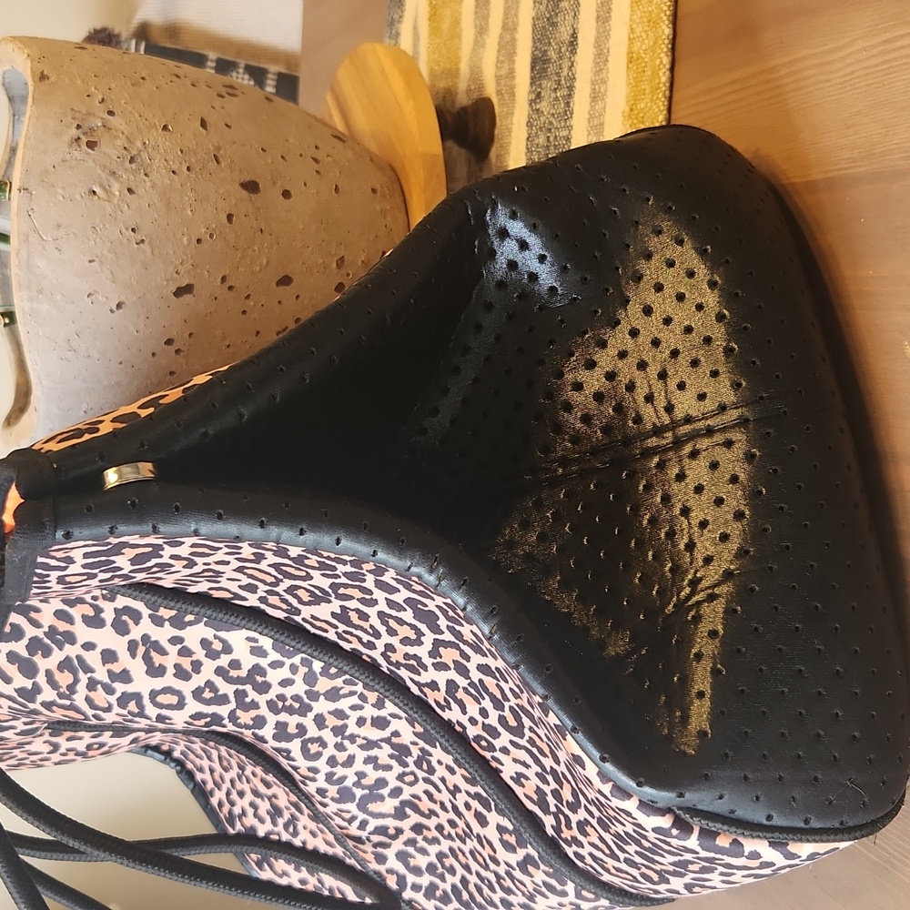 Leopard Print Neoprene Tote with Pouch - Picture 5 of 11